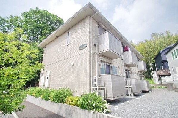 メゾン カアルの物件外観写真